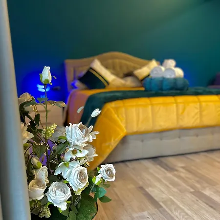 Deluxe - Jacuzzi - Private Parking Turin